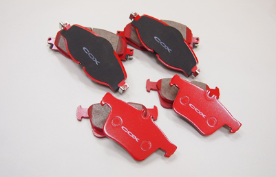 COX Brake Pad Set for Golf VII GTI制動力強化タイプ受注生産